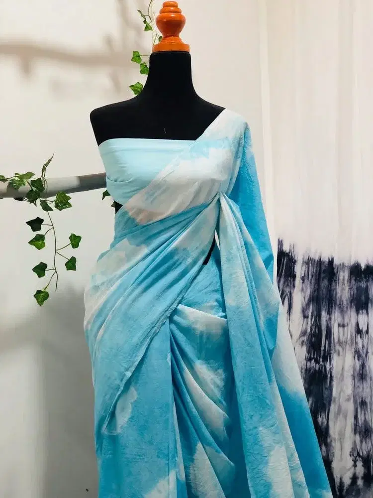 Ocean Blue Tie-Dye Saree view 2